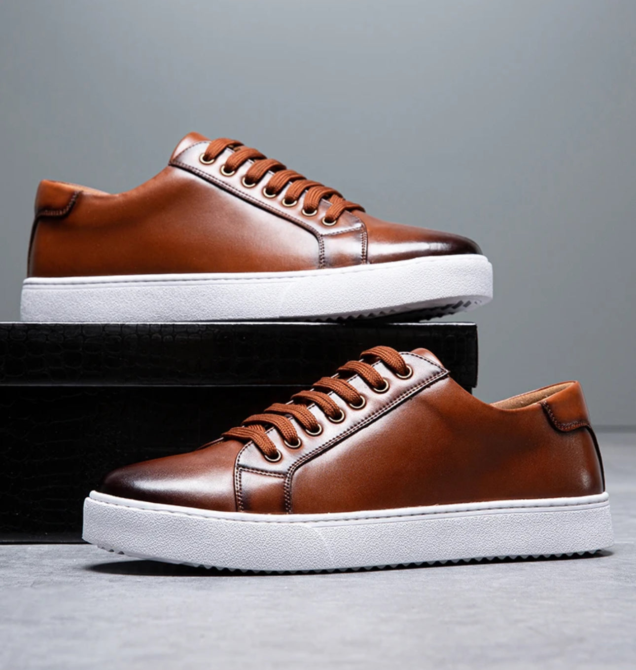 Nero Casual Classic Sneakers