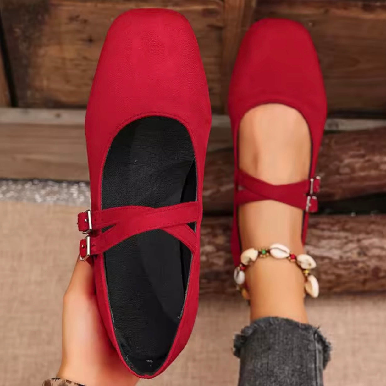 Luna Mary Jane Flat