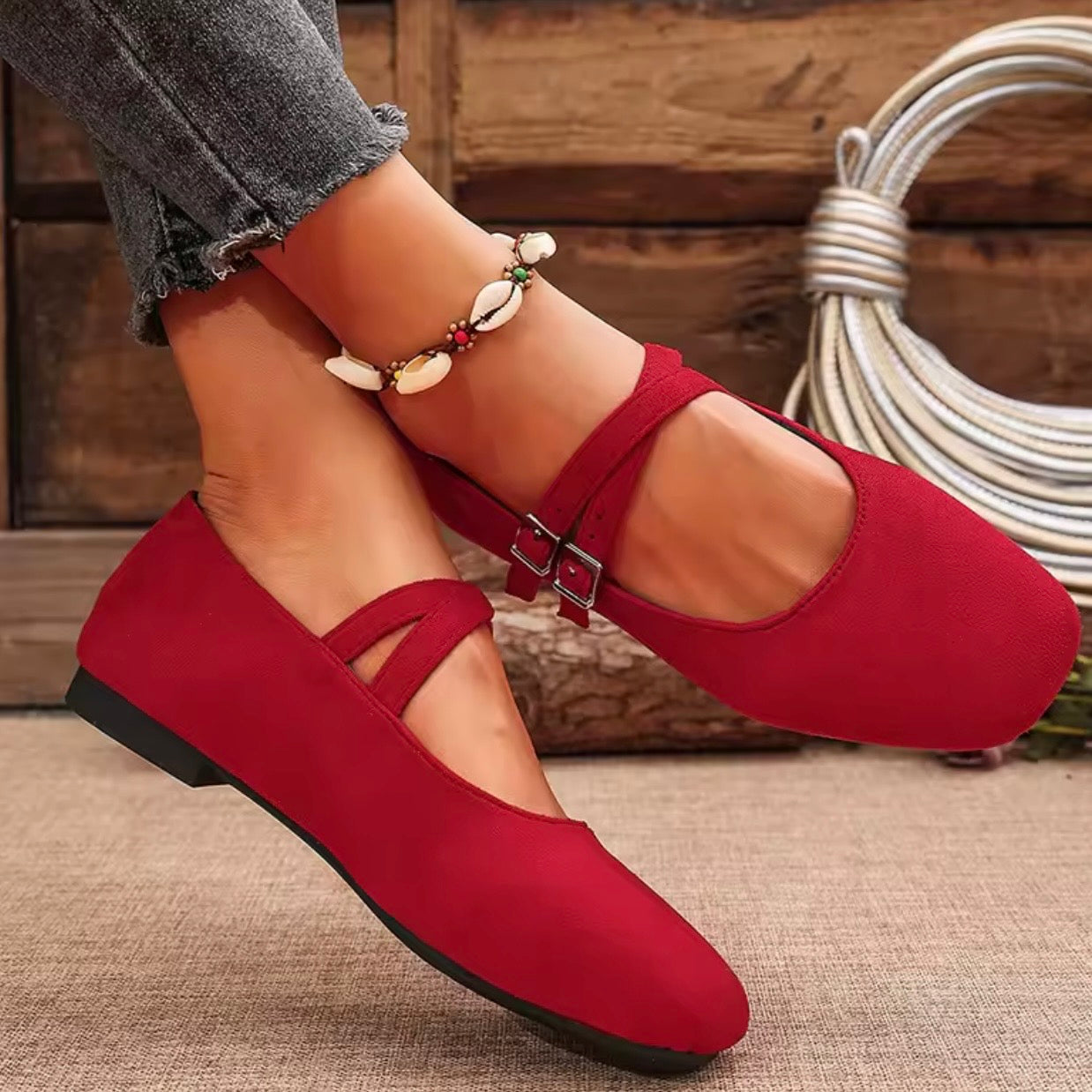 Luna Mary Jane Flat