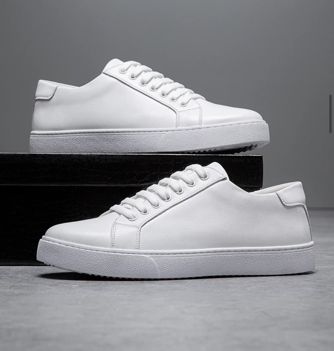 Nero Casual Classic Sneakers