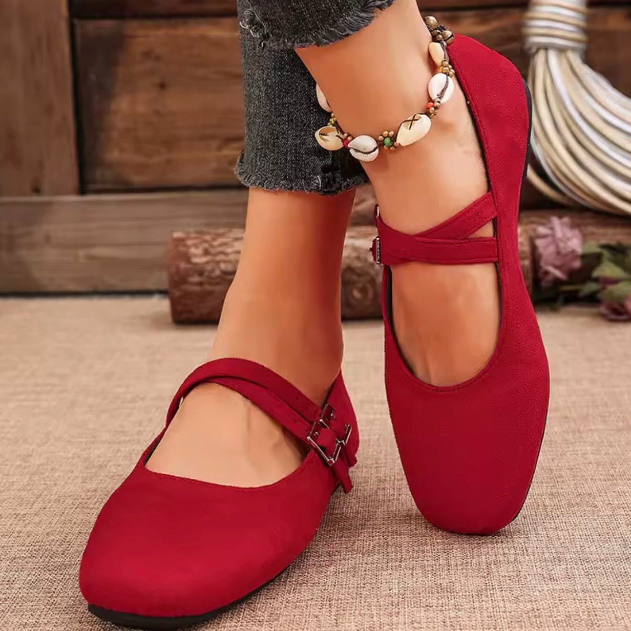 Luna Mary Jane Flat